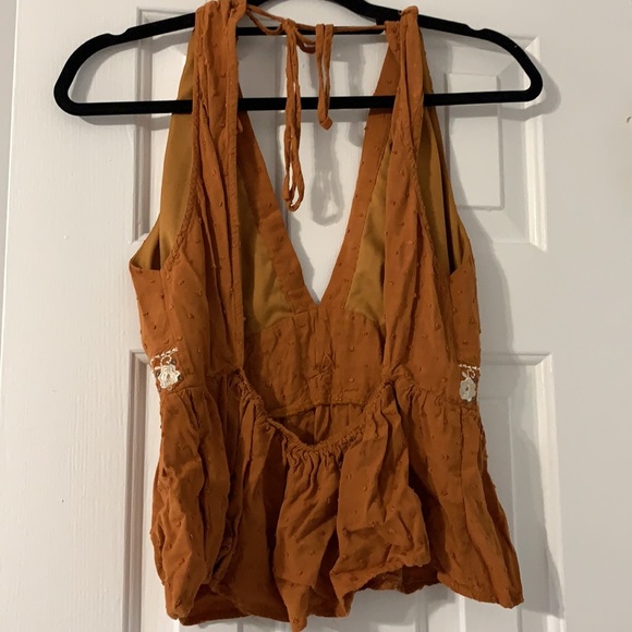 SOLD - Sea shell and Sequin Top - Picture 3 of 3